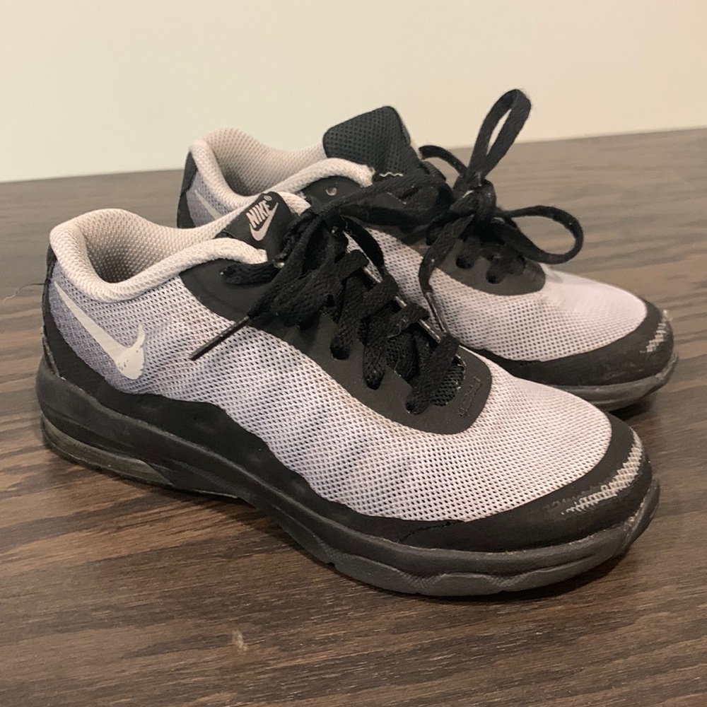 Nike boys shoes